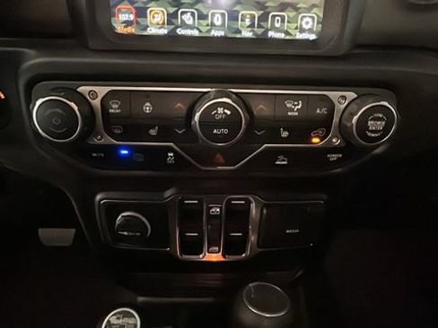 Used 2023 Jeep Wrangler Unlimited w/ Cold Weather Group AWD/4WD image 21