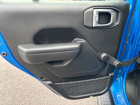 Used 2024 Jeep Wrangler Unlimited Sport AWD/4WD image 23