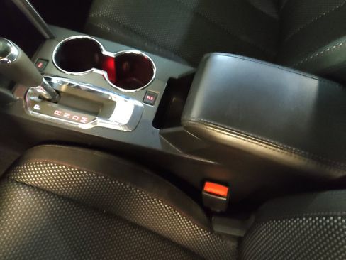 Used 2016 GMC Terrain SLE image 26