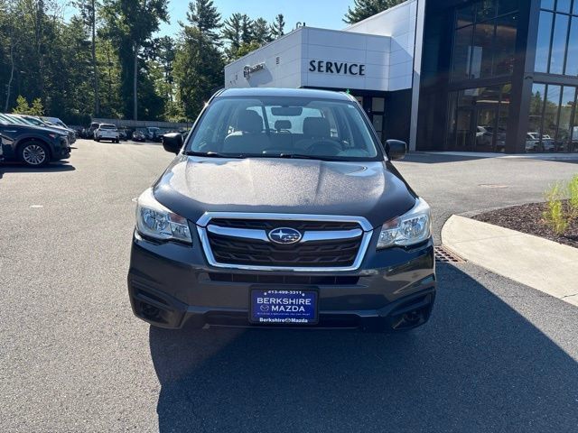 Used 2017 Subaru Forester 2.5i AWD/4WD image 2