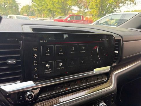Used 2022 GMC Sierra 1500 Elevation AWD/4WD image 12