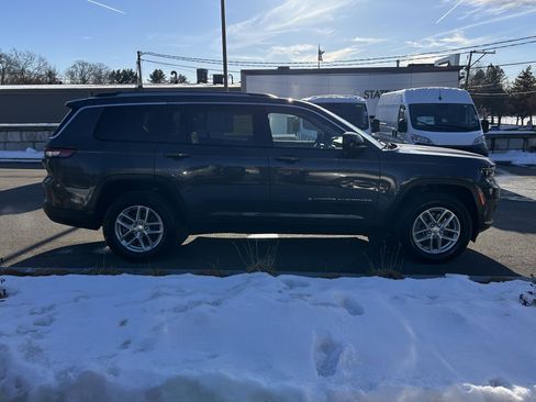 Used 2023 Jeep Grand Cherokee L Laredo w/ Luxury Tech Group I image 15