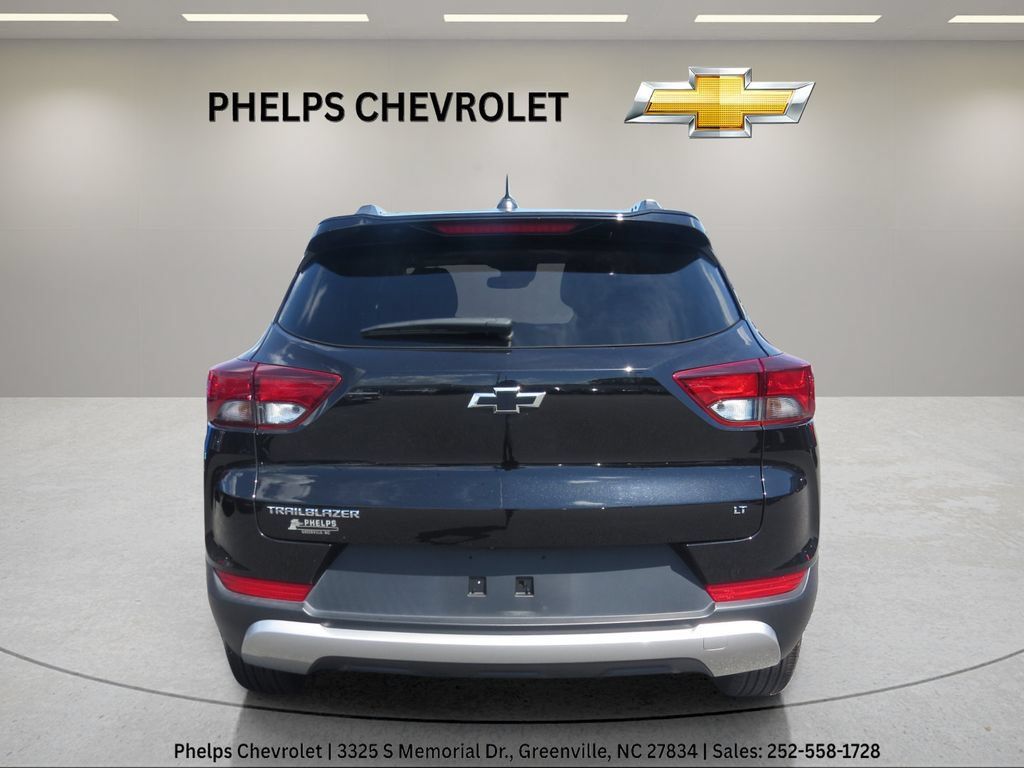Certified 2023 Chevrolet TrailBlazer LT w/ Convenience Package FWD image 8