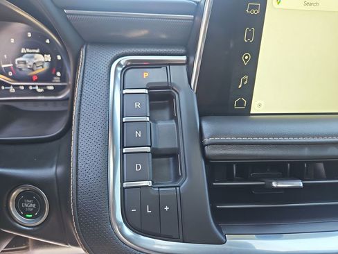 Used 2024 GMC Yukon AT4 w/ Technology Package AWD/4WD image 24