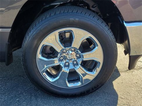 Certified 2022 RAM 1500 Big Horn image 5