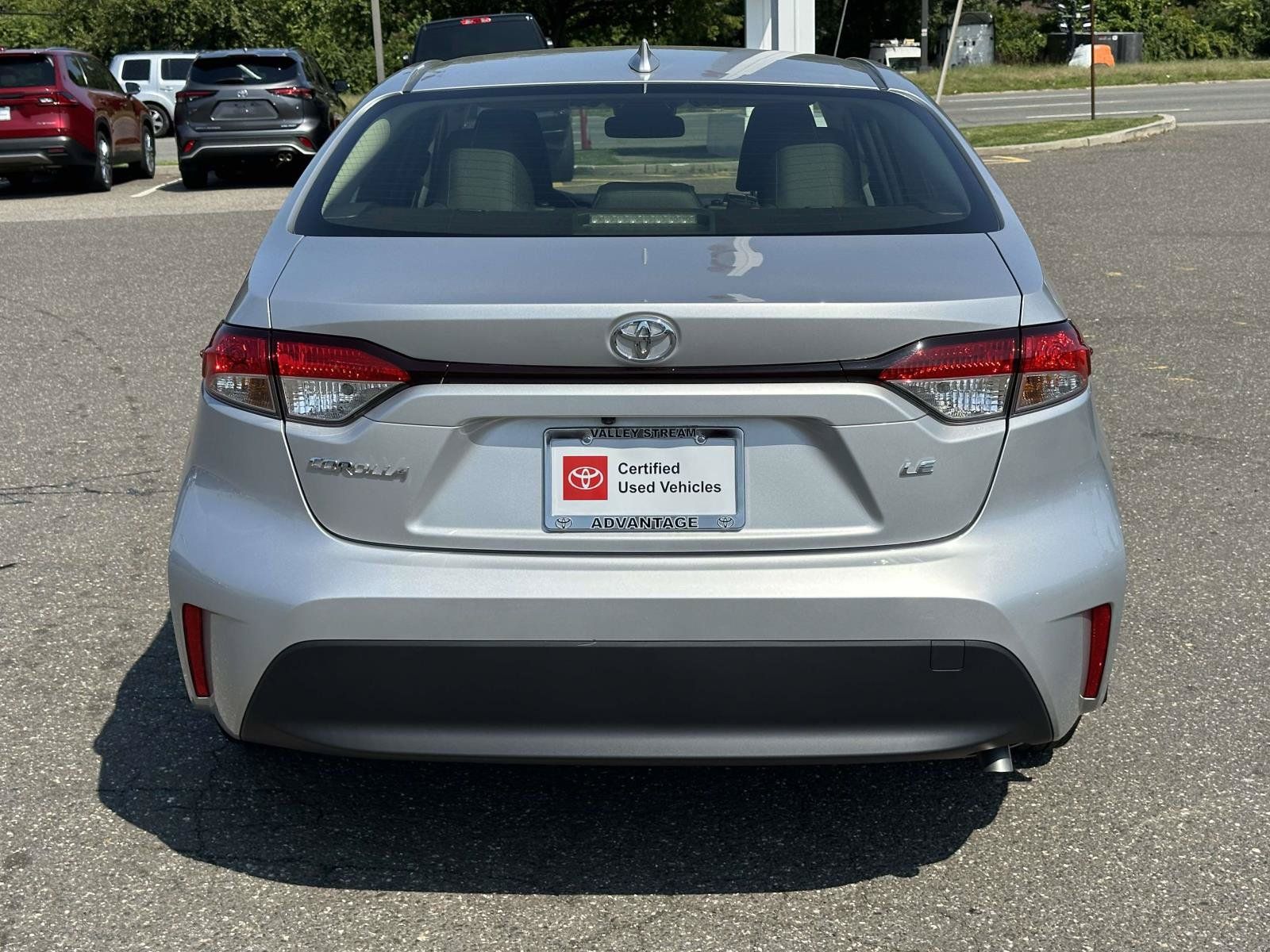 Used 2024 Toyota Corolla LE FWD image 6
