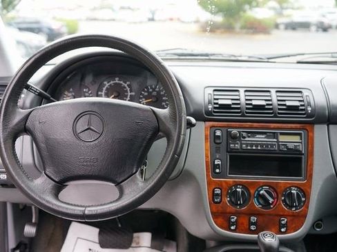 Used 1998 Mercedes-Benz ML 320 4MATIC image 20
