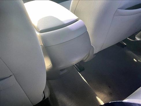 Used 2018 Chevrolet Malibu LS image 24