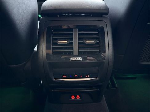 Used 2024 BMW X3 xDrive30i w/ Premium Package image 25