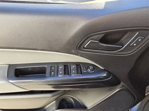 Certified 2021 Chevrolet Colorado W/T w/ Custom Special Edition image 17