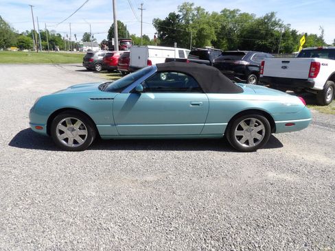 Used 2002 Ford Thunderbird RWD image 3