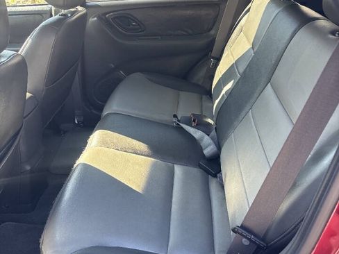 Used 2003 Ford Escape XLT AWD/4WD image 10