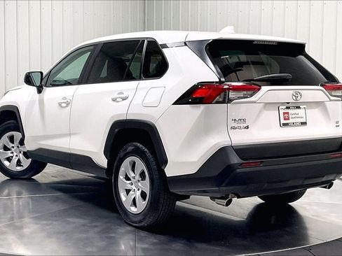 Certified 2025 Toyota RAV4 LE AWD/4WD image 13