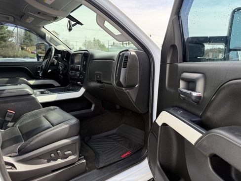 Used 2017 GMC Sierra 2500 SLT w/ Snow Plow Prep Package image 13