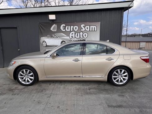 Used 2008 Lexus LS 460 RWD image 5