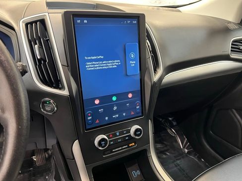 Used 2022 Ford Edge SEL image 22
