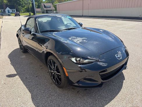 New 2026 MAZDA MX-5 Miata Grand Touring w/ Weather Package RWD image 10