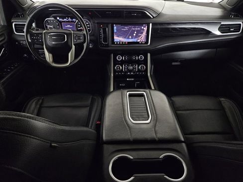 Used 2021 GMC Yukon XL Denali w/ Denali Premium Package RWD image 7
