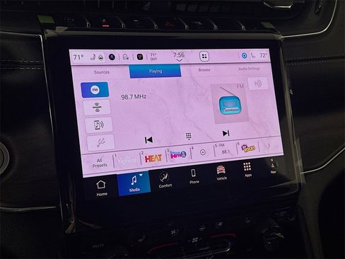 New 2025 Jeep Grand Cherokee L Overland image 13