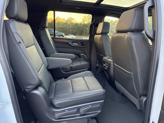 New 2026 GMC Yukon XL Denali w/ Sun & Power Step Package RWD image 15