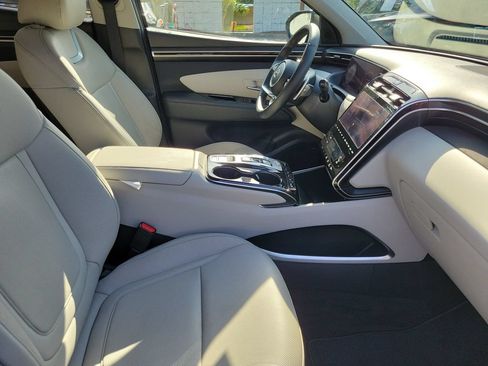Used 2022 Hyundai Tucson Limited FWD image 17
