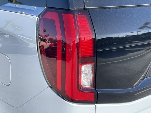 New 2026 Ford Expedition Active RWD image 8