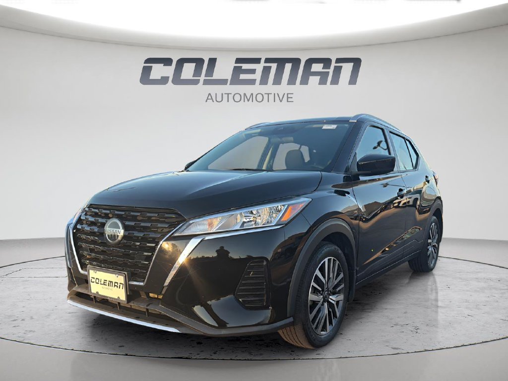 Used 2021 Nissan Kicks SV FWD image 1