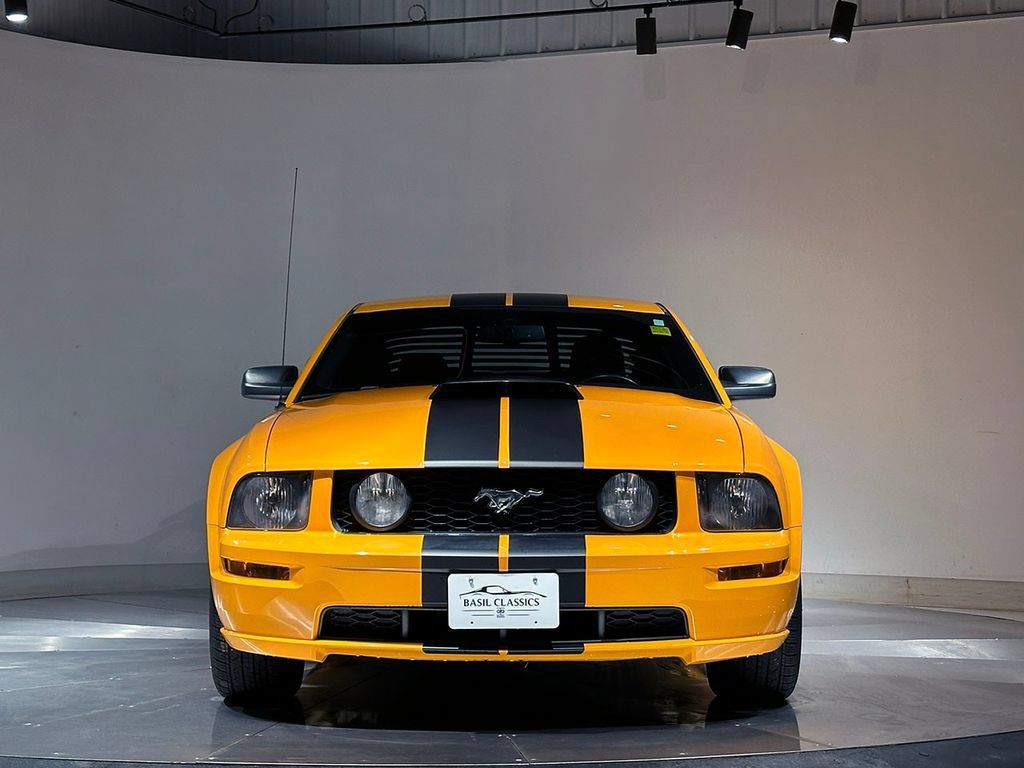 Used 2007 Ford Mustang GT RWD image 3