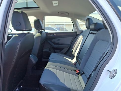 New 2026 Volkswagen Jetta SE FWD image 6