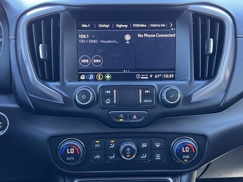 Used 2024 GMC Terrain AT4 image 18