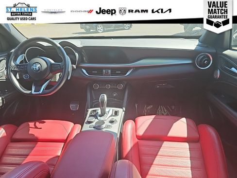 Used 2024 Alfa Romeo Stelvio Veloce AWD/4WD image 32
