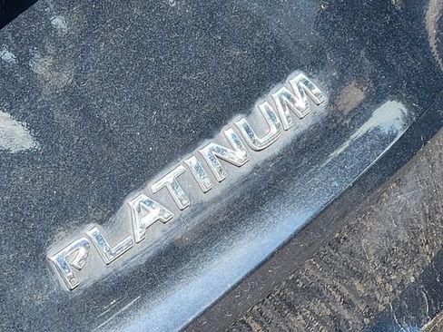Used 2023 Nissan Rogue Platinum FWD image 13