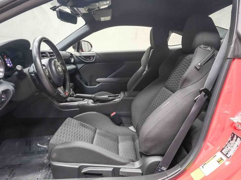 Used 2025 Toyota GR86 w/ ALL Weather Mat Package (TMS) image 18