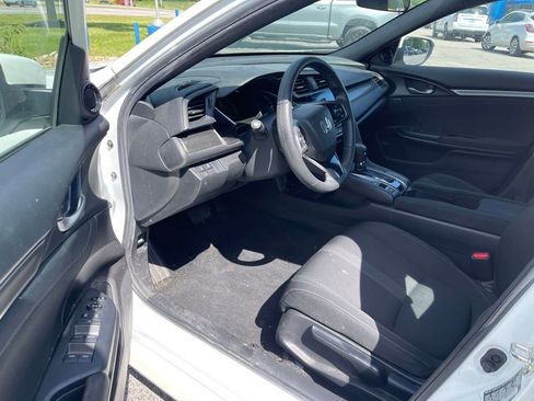 Used 2019 Honda Civic EX image 5