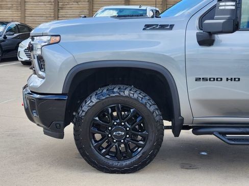 Used 2025 Chevrolet Silverado 2500 LTZ w/ LTZ Plus Package AWD/4WD image 15