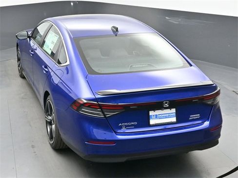 Used 2025 Honda Accord Sport image 33