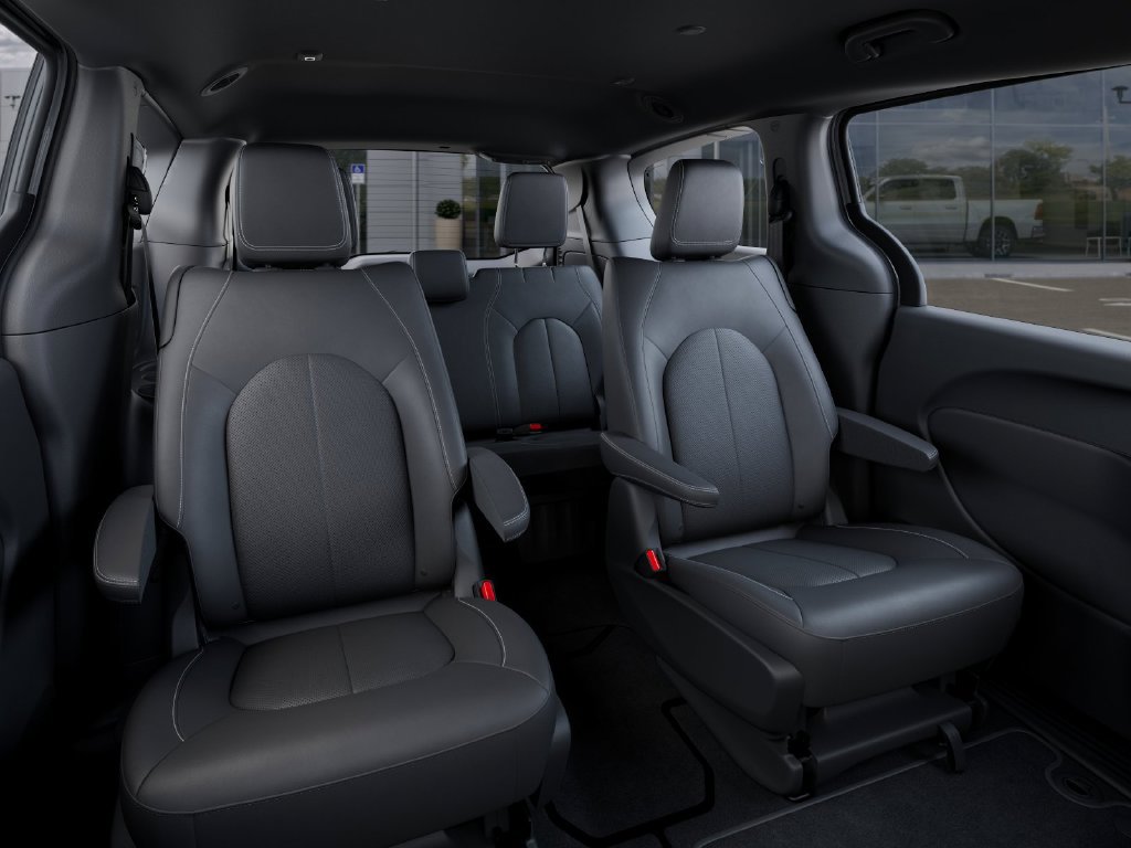 New 2027 Chrysler Pacifica Select FWD image 16