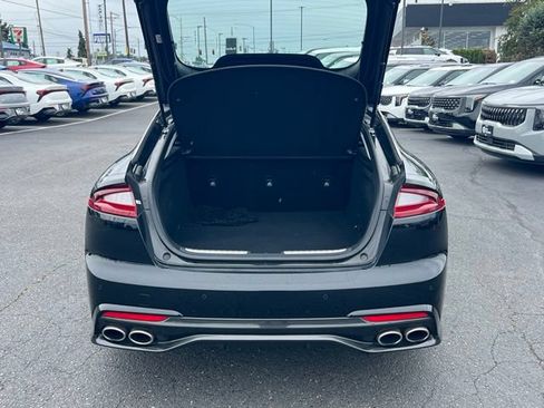Used 2018 Kia Stinger Premium AWD/4WD image 10
