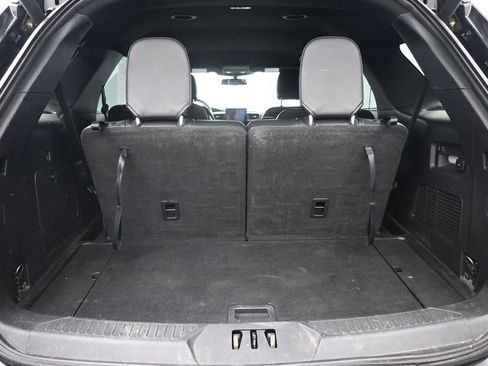 Used 2020 Ford Explorer XLT w/ Equipment Group 202A AWD/4WD image 25