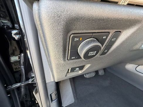 New 2026 Ford Expedition Active AWD/4WD image 15