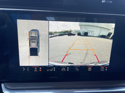 Certified 2025 GMC Sierra 1500 Denali w/ Technology Package AWD/4WD image 28
