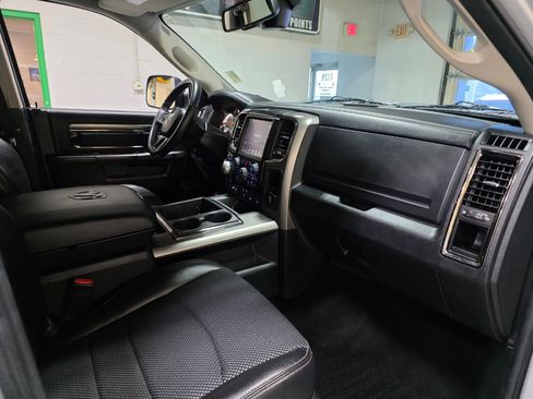 Used 2014 RAM 1500 Sport image 25