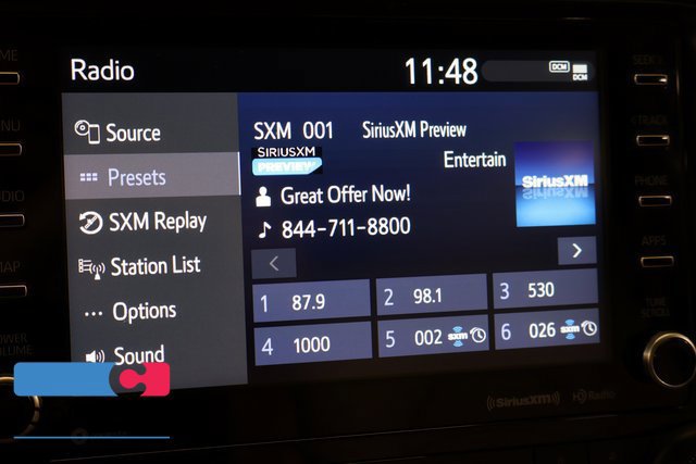 Used 2022 Toyota Highlander XLE AWD/4WD image 22