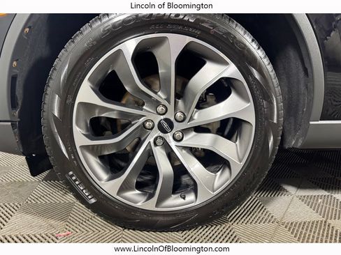 Certified 2025 Lincoln Aviator Reserve w/ Illumination Package AWD/4WD image 25
