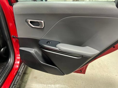 Used 2025 Kia K4 FWD image 12