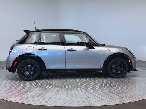 New 2026 MINI Cooper S image 9