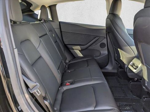Used 2020 Tesla Model Y Performance image 21