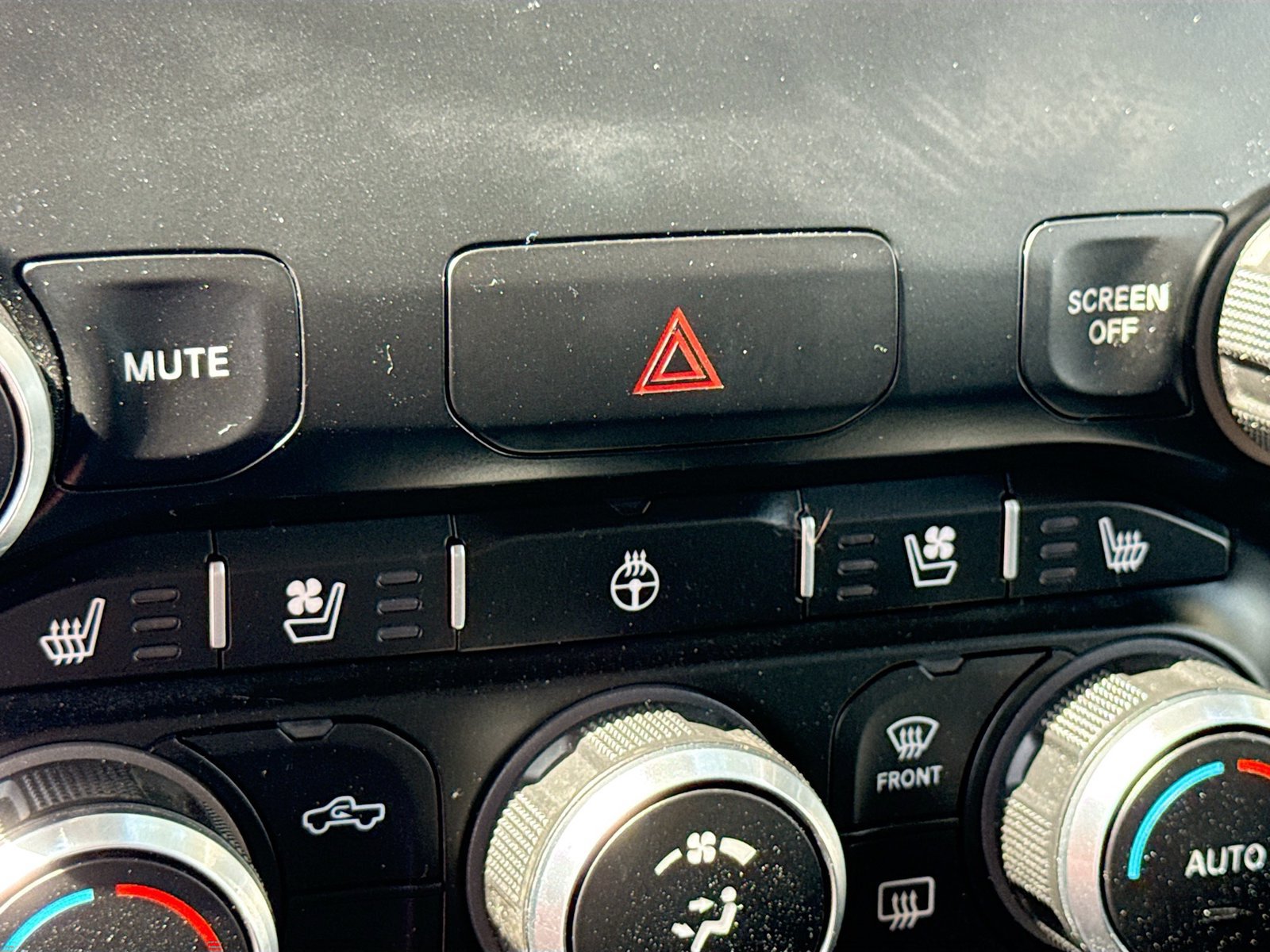 Used 2022 RAM 1500 Laramie RWD image 19