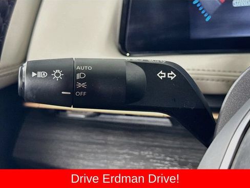 Used 2023 Nissan Ariya FWD image 15