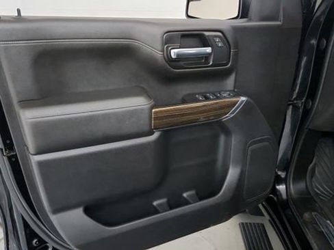 Used 2021 Chevrolet Silverado 1500 LT Trail Boss image 12